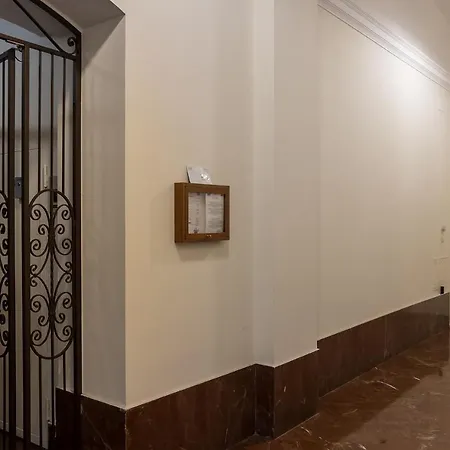 Largo Leopardi Apartament *