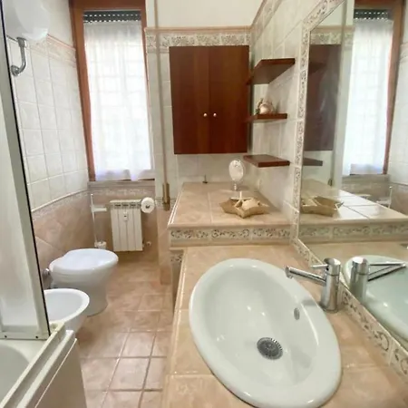 Apartament Largo Leopardi *
